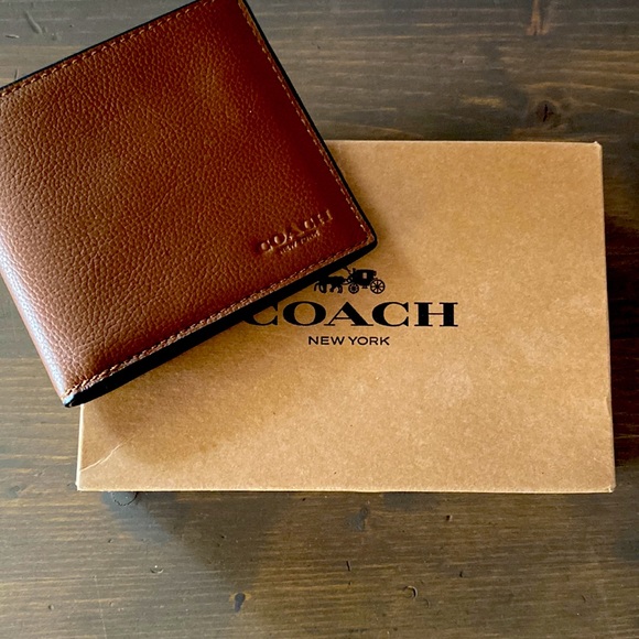 Coach wallet brand new never used. Original box and tag. - Picture 4 of 5